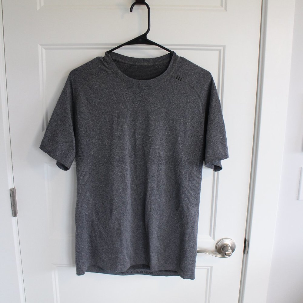 Lululemon Metal Vent Tshirt, M